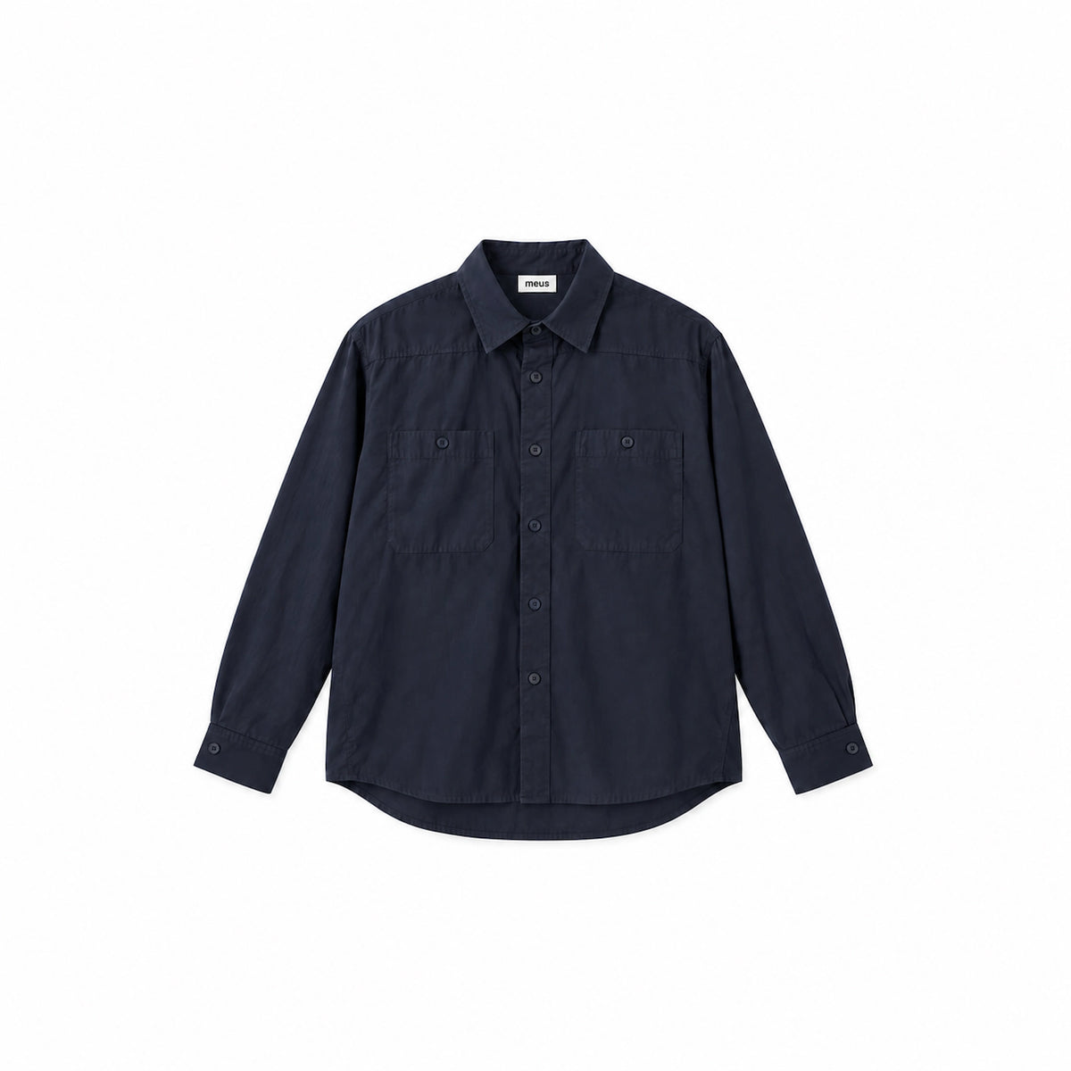 chemise bleu ample bleu marine poches plaquées poitrine homme meus paris coton premium vue de face 