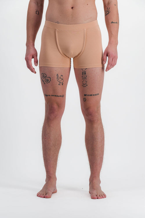 homme portant un boxer corail meus paris vue face