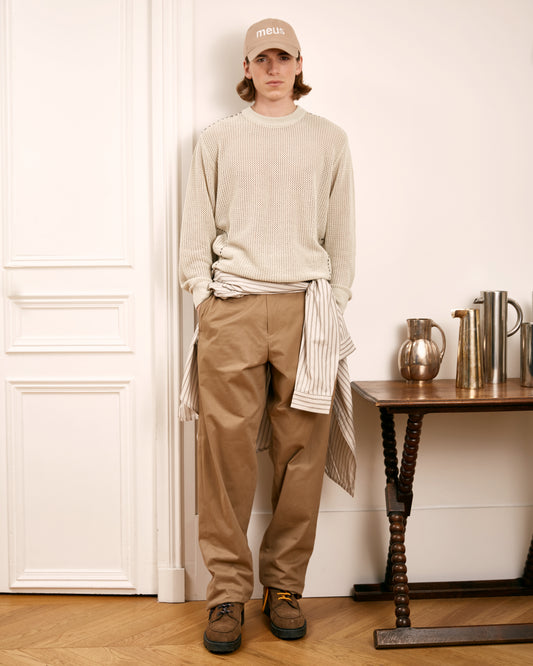 look homme meus paris pull beige pantalon camel vue face 