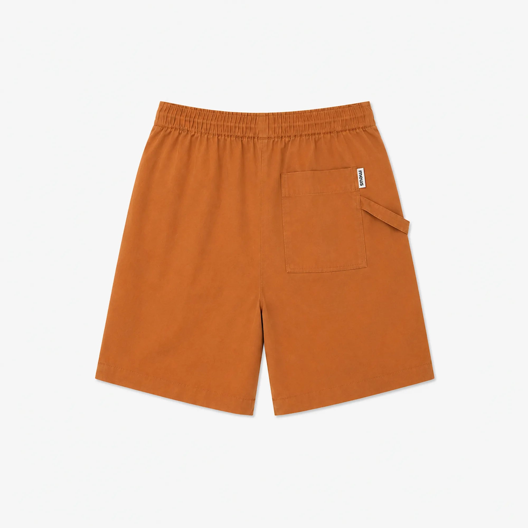 short terracotta en coton avec poche plaquée et passant meus paris homme vue de dos 